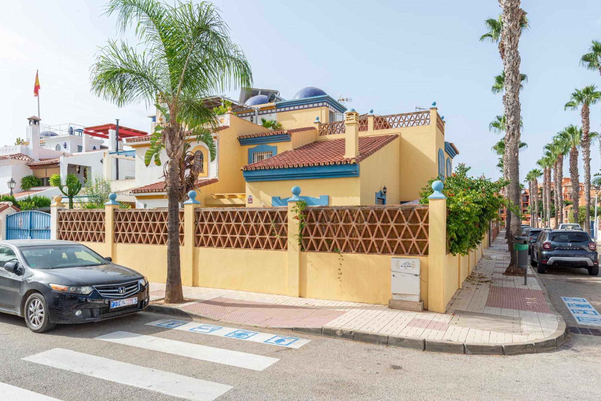 Villa Valentina - Renovated On Los Alamos Beach Torremolinos Bagian luar foto