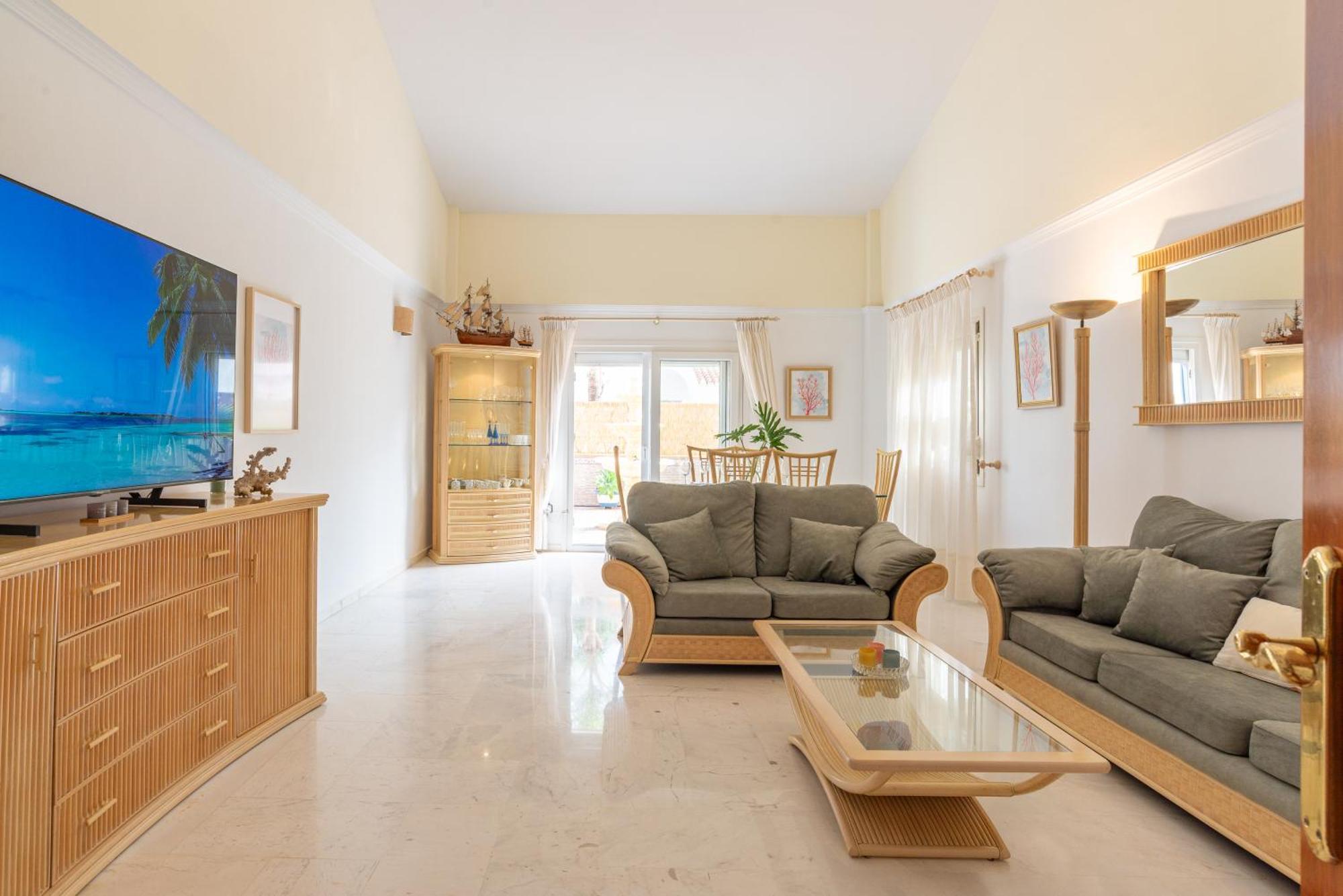 Villa Valentina - Renovated On Los Alamos Beach Torremolinos Bagian luar foto