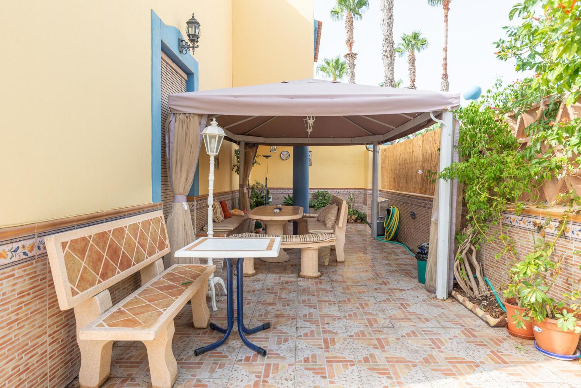 Villa Valentina - Renovated On Los Alamos Beach Torremolinos Bagian luar foto