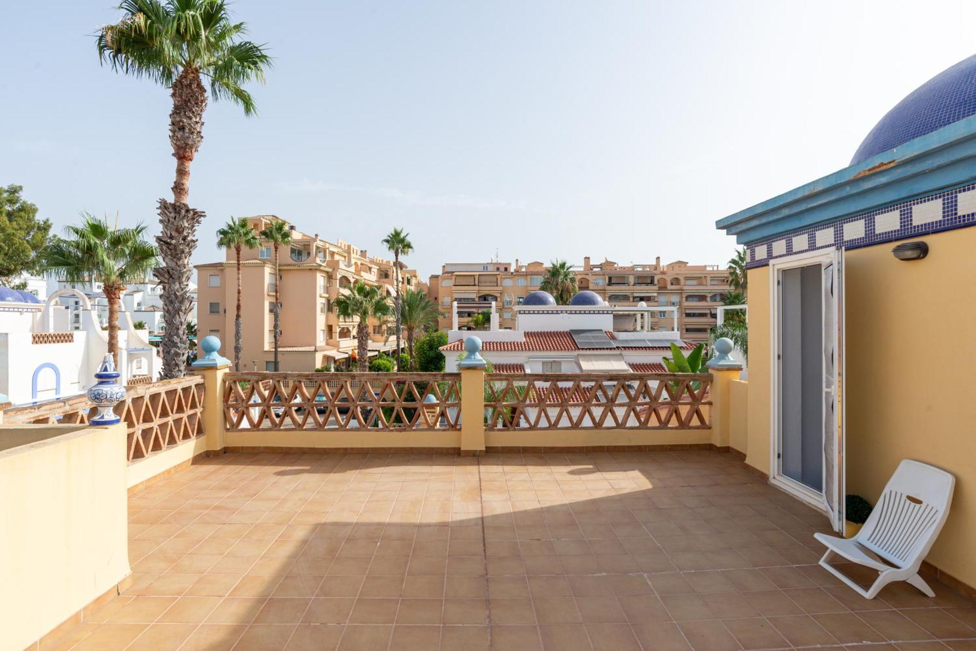 Villa Valentina - Renovated On Los Alamos Beach Torremolinos Bagian luar foto