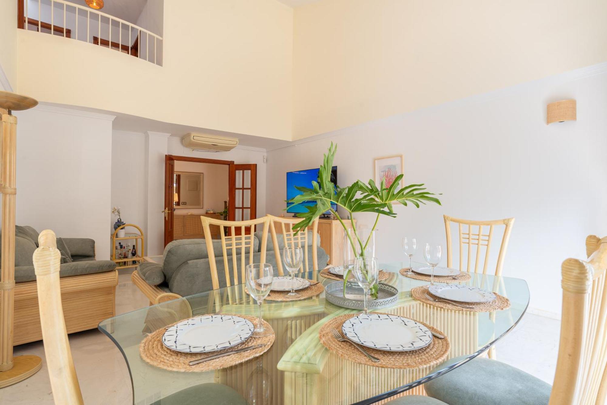 Villa Valentina - Renovated On Los Alamos Beach Torremolinos Bagian luar foto